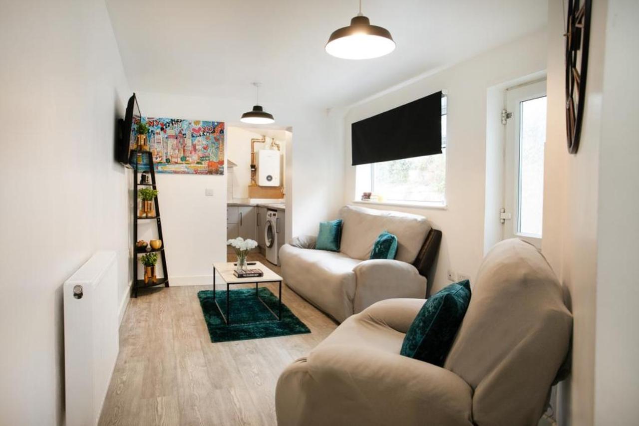 Spacious 2 Bedroom Apartments - 5 Mins From Qmc, Universities And City Centre! Nottingham Dış mekan fotoğraf