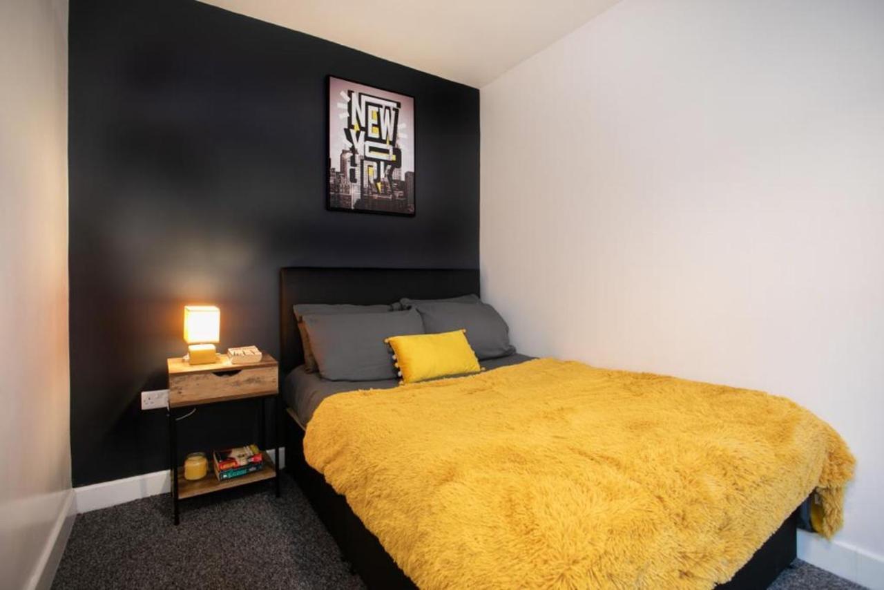Spacious 2 Bedroom Apartments - 5 Mins From Qmc, Universities And City Centre! Nottingham Dış mekan fotoğraf