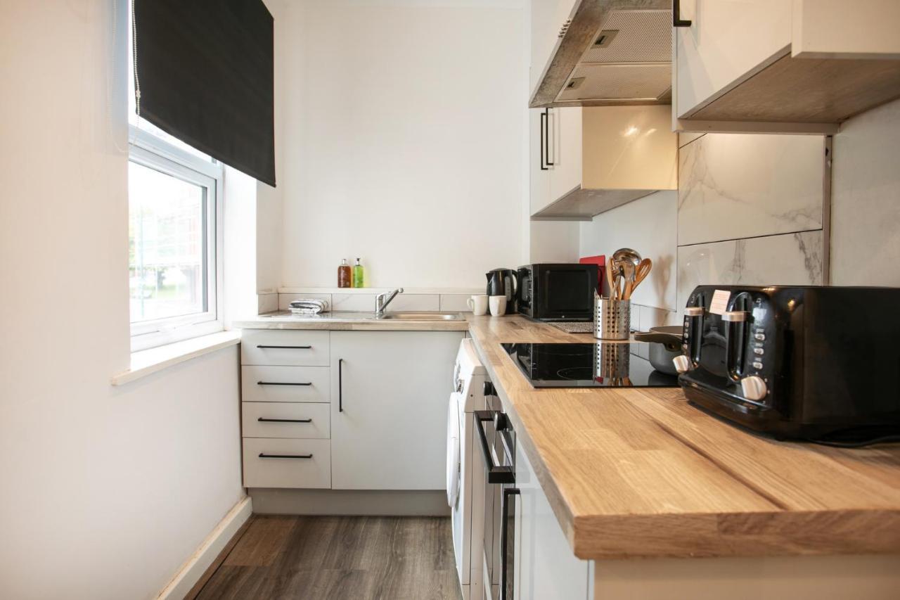 Spacious 2 Bedroom Apartments - 5 Mins From Qmc, Universities And City Centre! Nottingham Dış mekan fotoğraf